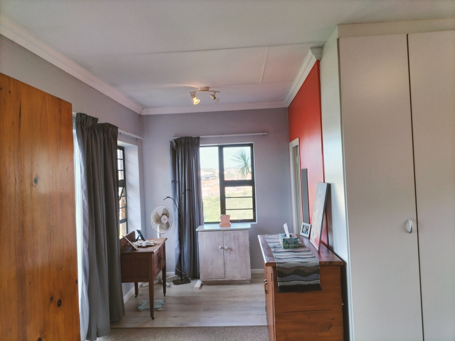 6 Bedroom Property for Sale in Grootbrakhoogte Western Cape